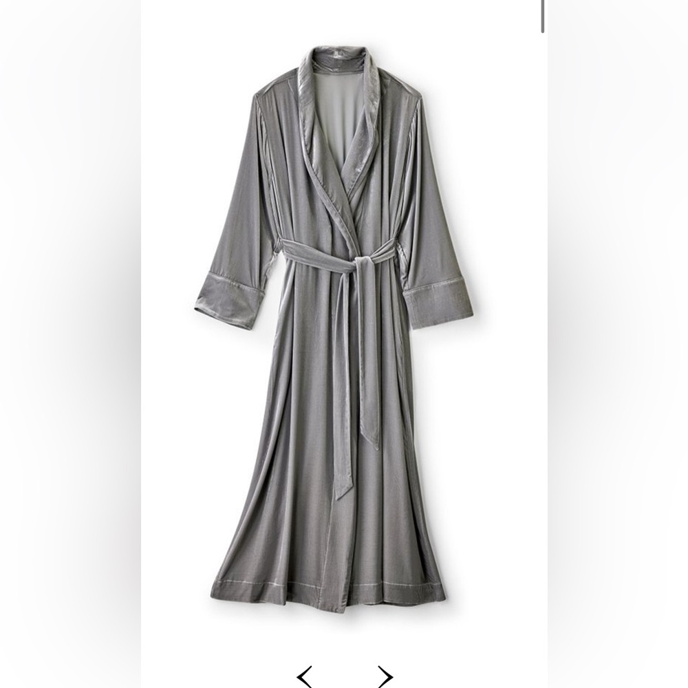 Soft surroundings gray velvet silk blend robe, med - Picture 2 of 8